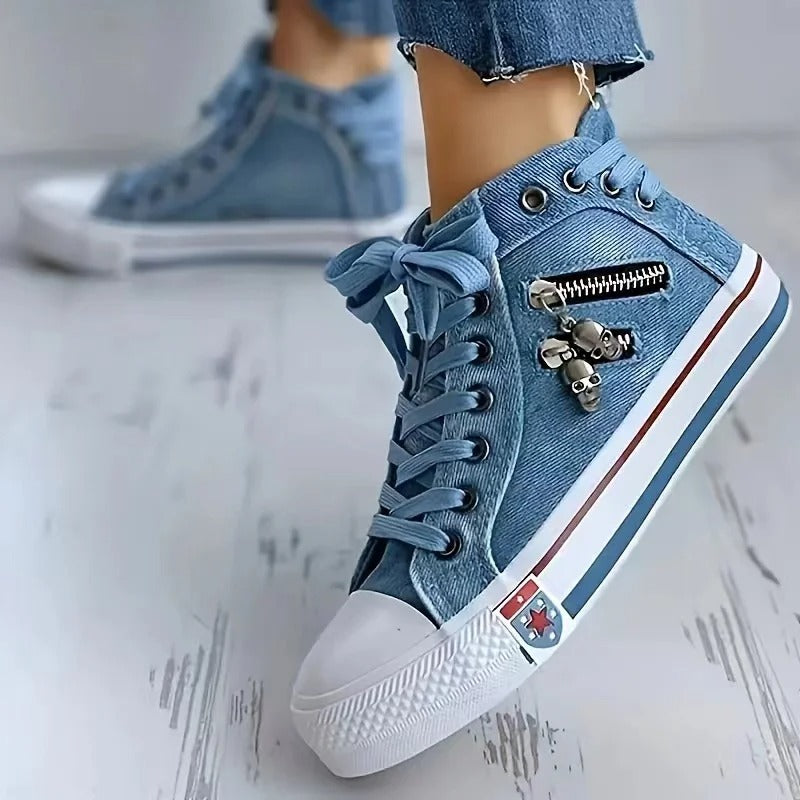 Urbaner Trend-Sneaker – Jeans-Look & Zipper